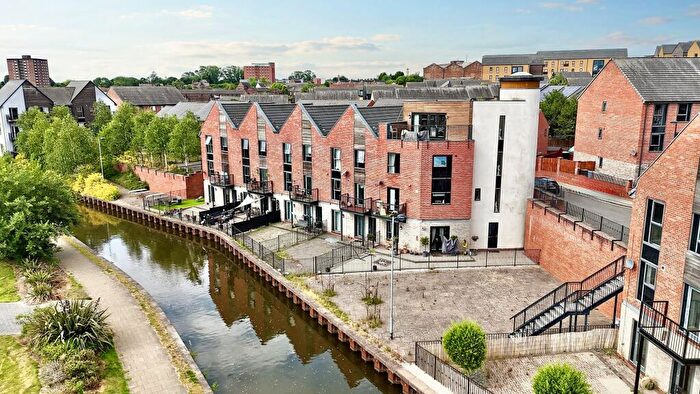 4 Bedroom Terraced House For Sale In Rosedawn Close West, Stoke-On-Trent, ST1