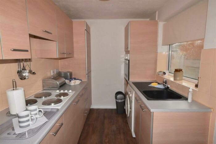 2 Bedroom Semi-Detached Bungalow For Sale In Tuxford Road, Boughton, Newark, NG22