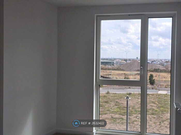 1 Bedroom Flat To Rent In Mulberry Circus, London, IG11