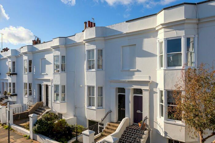 2 Bedroom Flat To Rent In Osborne Villas, Hove, East Sussex, BN3