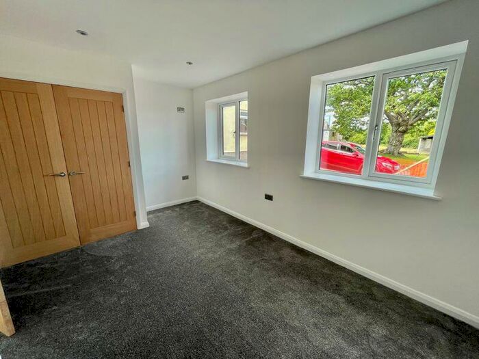 1 Bedroom Detached Bungalow For Sale In Lansdown Walk, Bream, Lydney, GL15