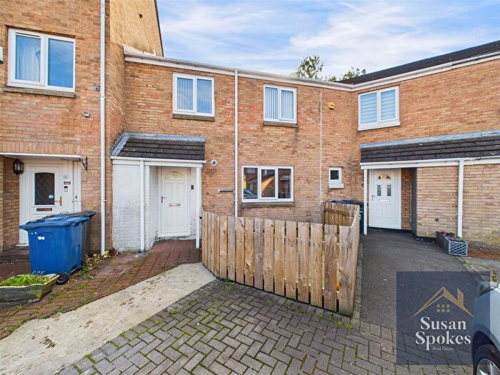 3 Bedroom Semi-detached House For Sale In Bedale Court, South Shields, NE34