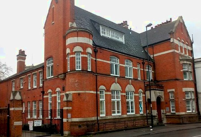 2 Bedroom Flat To Rent In Ladywell Road, London, SE13