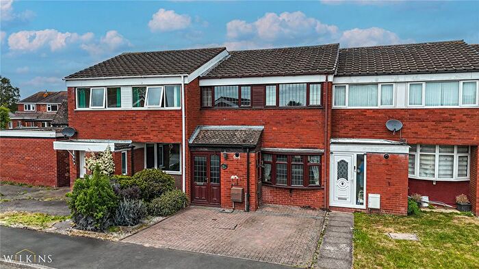 3 Bedroom Terraced House For Sale In Peartree Avenue, Kingsbury, Tamworth, Warwickshire, B78