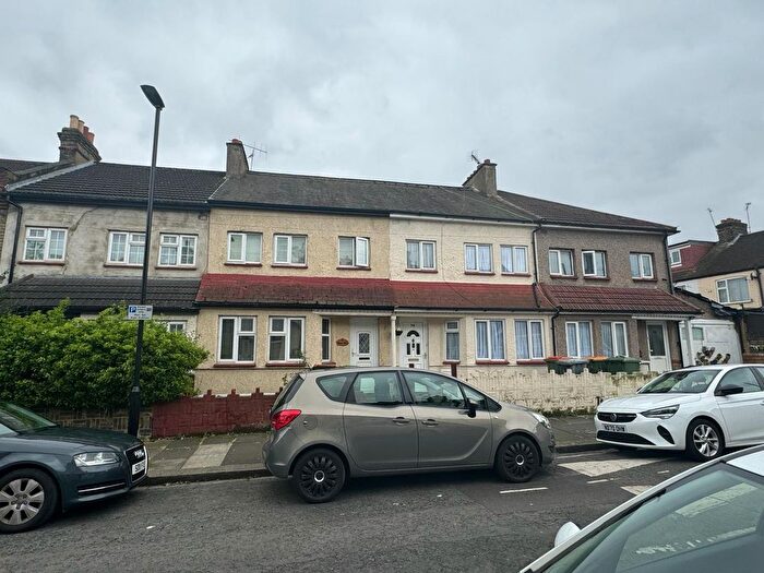 3 Bedroom Terraced House For Sale In Katherine Road, London, E6