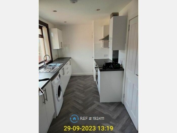 3 Bedroom Terraced House To Rent In Mariner Avenue, Camelon, Falkirk, FK1