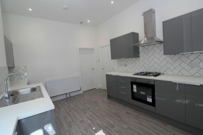 2 Bedroom Flat To Rent In Marlborough Road, Roath, Cardiff, CF23