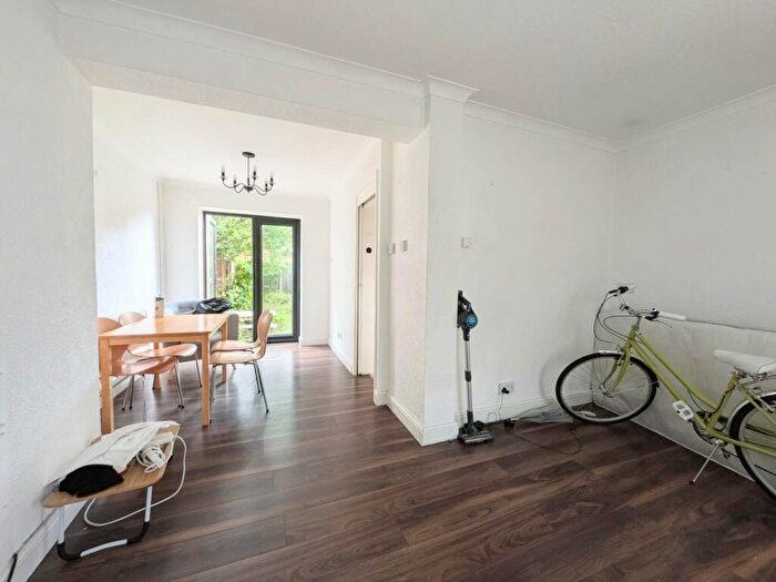 2 Bedroom Terraced House To Rent In Marriott Road, Stratford, E15