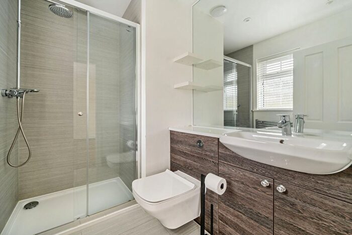 2 Bedroom Bungalow For Sale In Russington Road, Shepperton, TW17