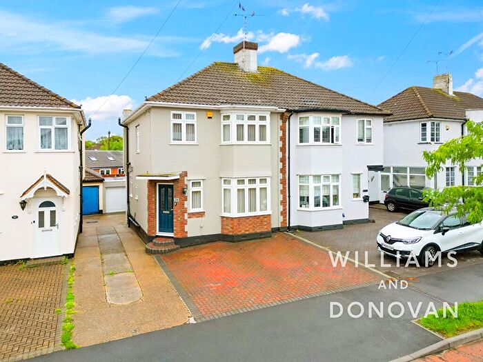 3 Bedroom Semi-Detached House For Sale In Brendon Way, Westcliff-on-Sea, SS0