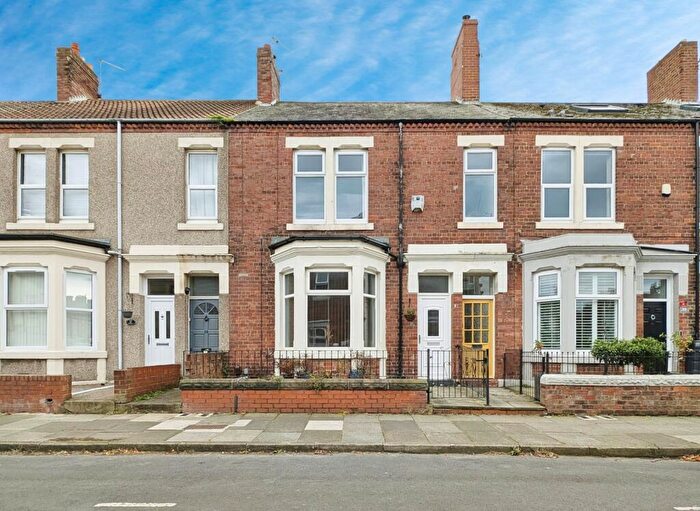 2 Bedroom Flat To Rent In Jesmond Terrace, Whitley Bay, NE26