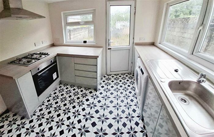 3 Bedroom House To Rent In Cae Glas, Llanelli, SA14