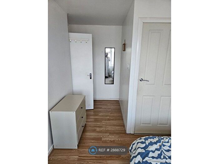 5 Bedroom Detached House To Rent In Brooks Road, London, E13