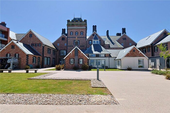 2 Bedroom Apartment For Sale In The Rest, Rest Bay, Porthcawl, CF36