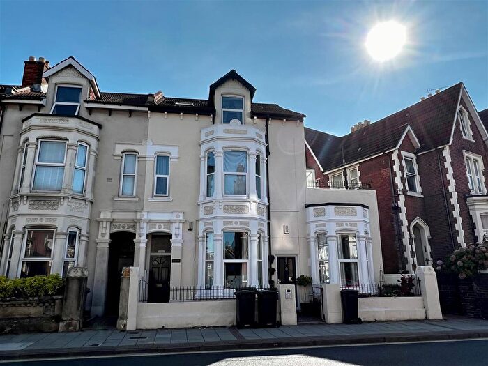 1 Bedroom Flat To Rent In Victoria Road North, Southsea, PO5