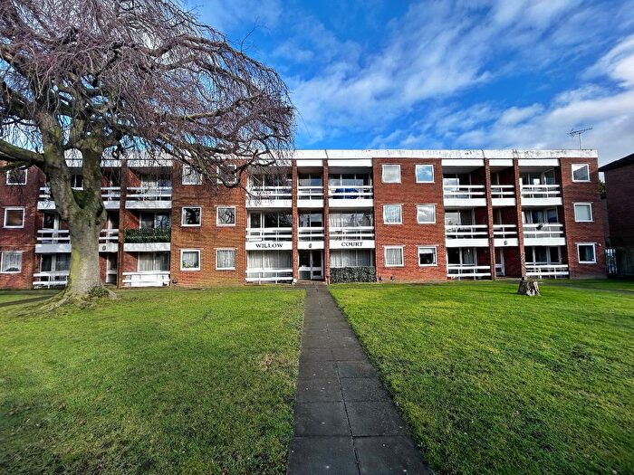 2 Bedroom Flat To Rent In Willow Court, St. Peters Park Road, Broadstairs, CT10