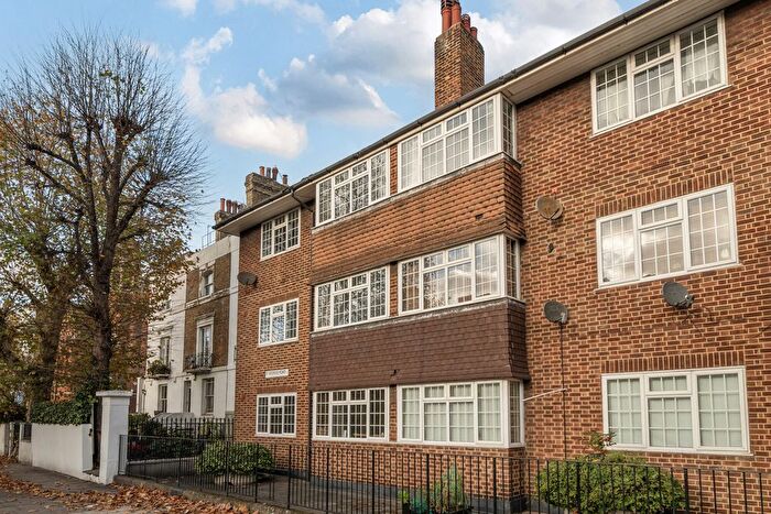 2 Bedroom Flat For Sale In Garden Row, London, SE1