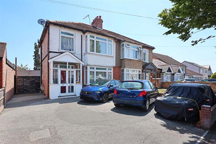 4 Bedroom Semi-Detached House For Sale In Ferrers Avenue, West Drayton, UB7
