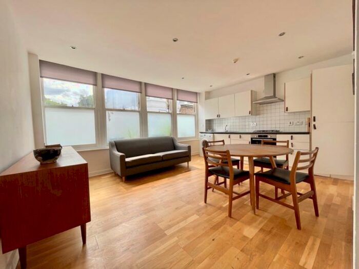 2 Bedroom Flat To Rent In Tanners Hill, London, SE8