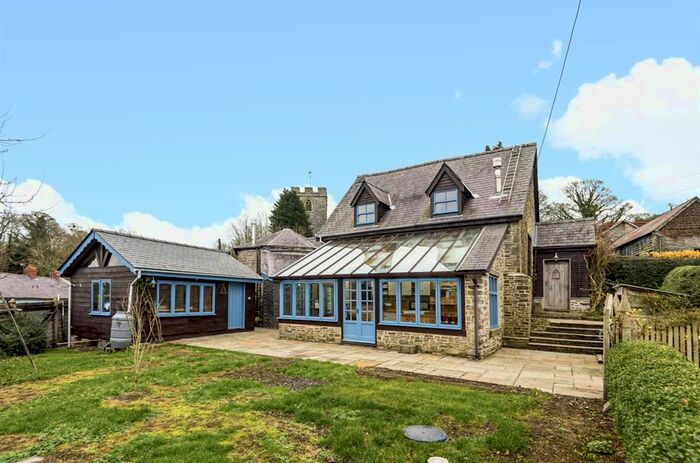 2 Bedroom Detached House For Sale In Dolau, Llandrindod Wells, LD1