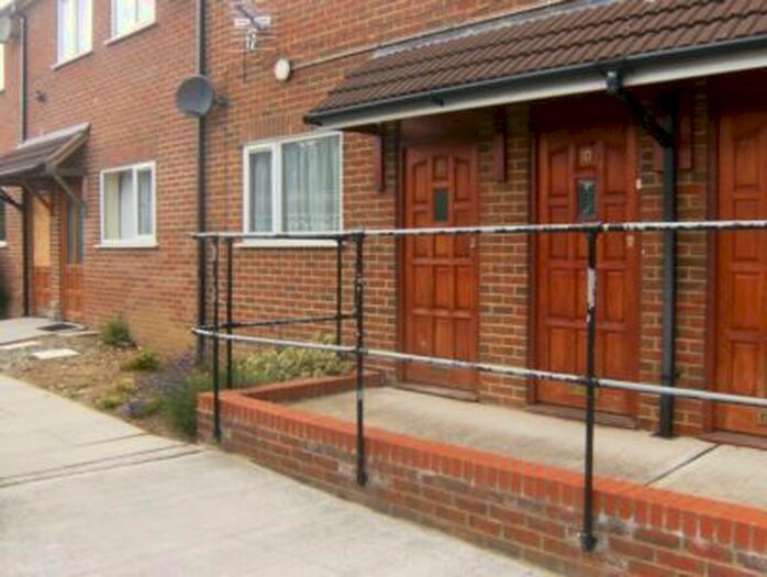 1 Bedroom Flat To Rent In St Francis Close, Strood ME2