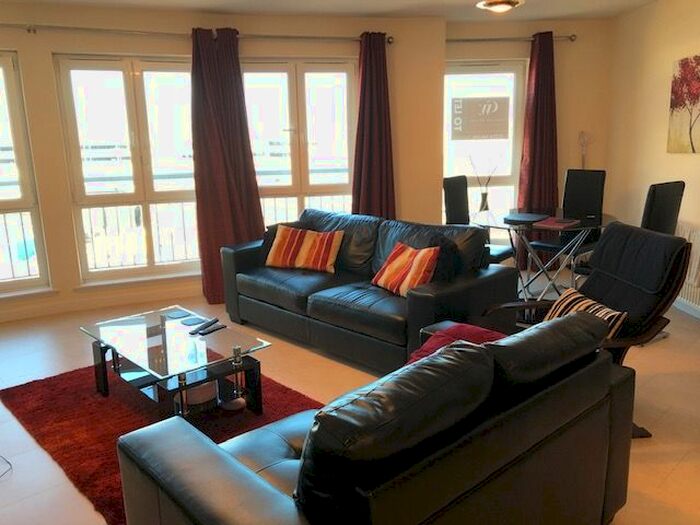 2 Bedroom Flat To Rent In Portland Street, City Centre, Aberdeen, AB11