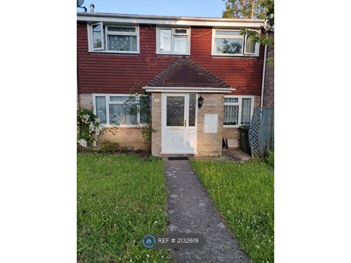 3 Bedroom Terraced House To Rent In Peverells Wood Avenue, Chandler's Ford, Eastleigh, SO53