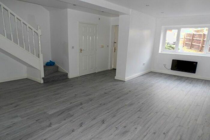 5 Bedroom Property To Rent In Bolton Road, Blackburn, BB2