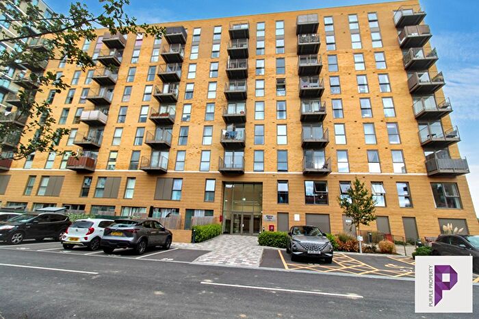 1 Bedroom Flat For Sale In Minerva Place, Gillingham Gate Road, Chatham, Kent, ME4