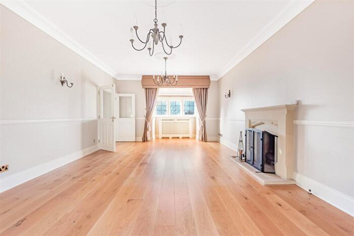 5 Bedroom Detached House To Rent In Highbourne Park, Lenham, Maidstone, ME17