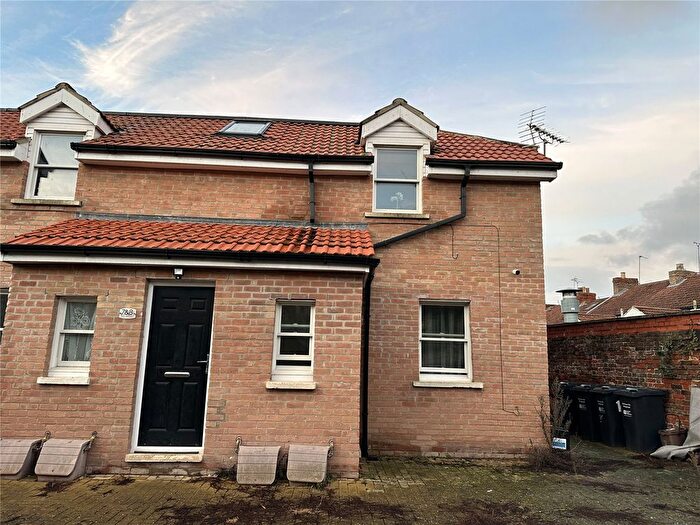 1 Bedroom Flat To Rent In East Reach, Taunton, Somerset, TA1