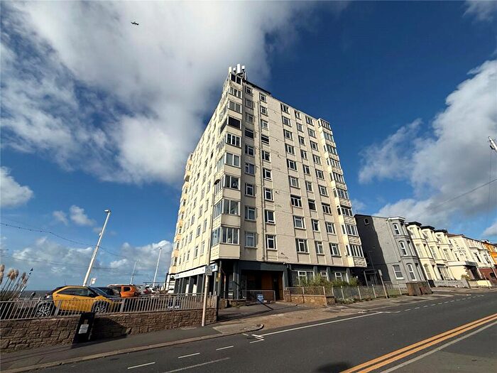 2 Bedroom Flat For Sale In Promenade, Blackpool, Lancashire, FY1