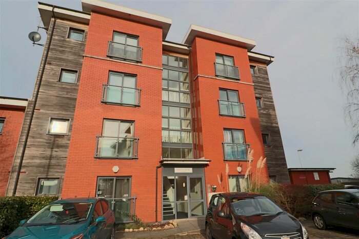 2 Bedroom Flat To Rent In Central Way, Warrington, WA2