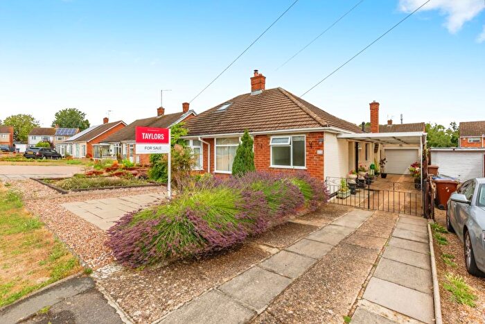 1 Bedroom Bungalow For Sale In Edgehill Road, Northampton, Northamptonshire, NN5
