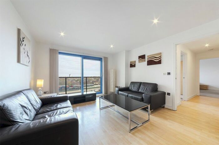 2 Bedroom Flat To Rent In Apartment, Westgate Apartments, London, E16