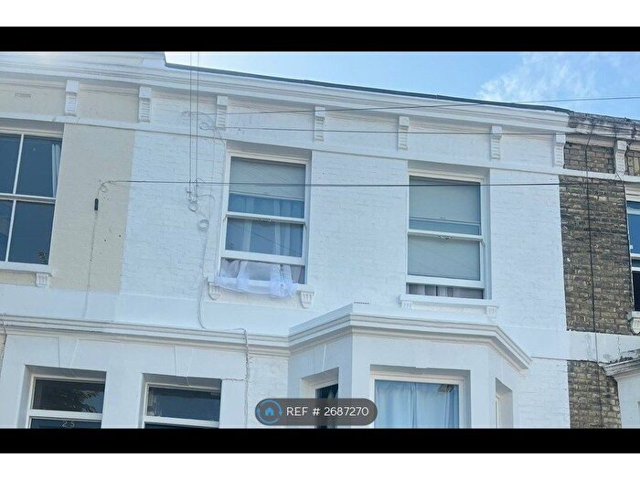 1 Bedroom Flat To Rent In Eustace Road, London, SW6