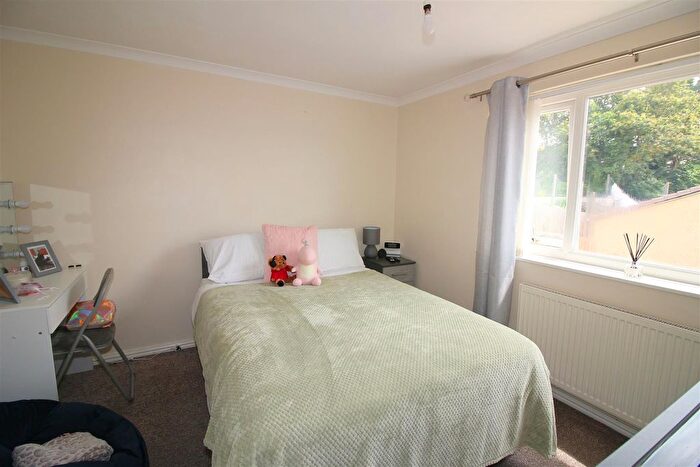 2 Bedroom Terraced House For Sale In Buller Park, Saltash, PL12