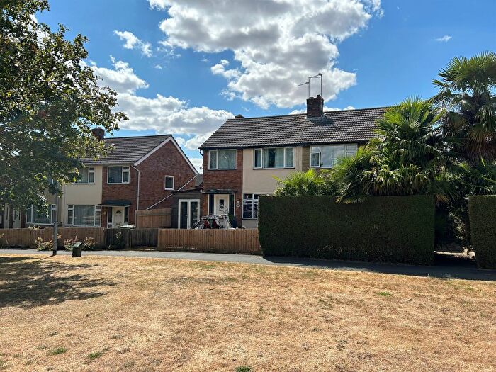 3 Bedroom Semi-Detached House For Sale In Hillside Walk, Yaxley, Peterborough, PE7