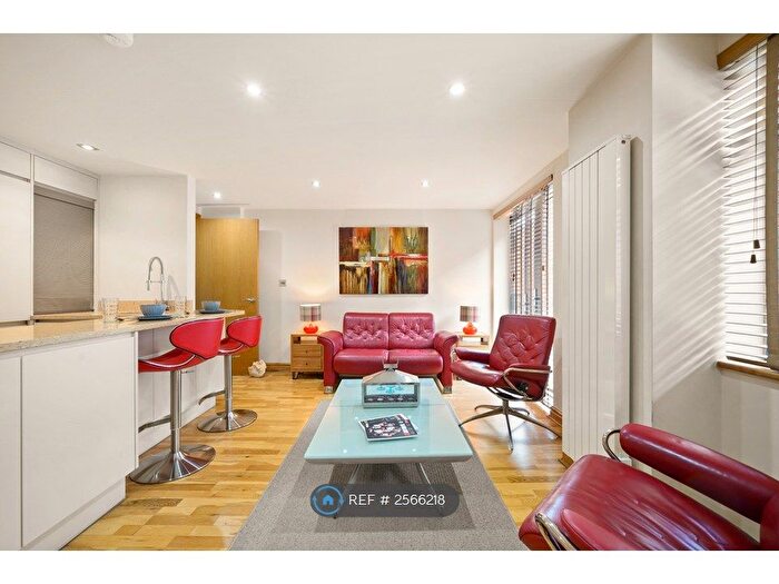 2 Bedroom Flat To Rent In Whitworth Street, Manchester, M1