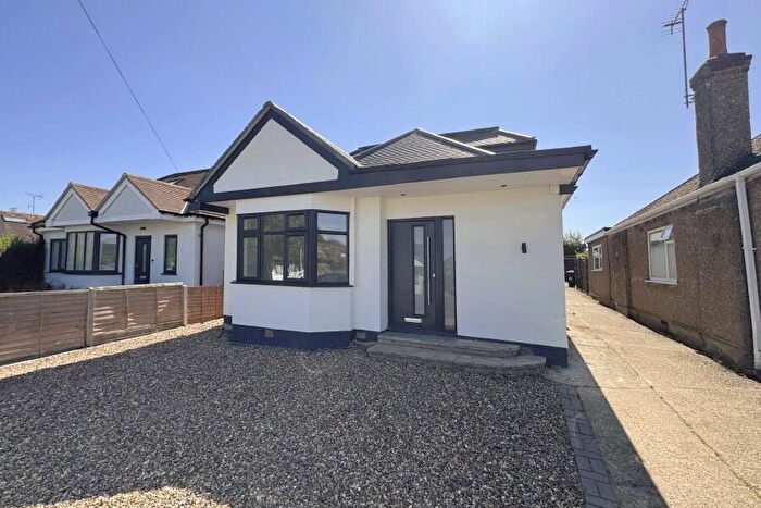 4 Bedroom Detached House To Rent In New Haw, Surrey, KT15