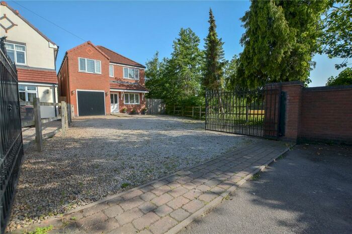 4 Bedroom Detached House For Sale In Sutton Road, Mile Oak, Tamworth, B78