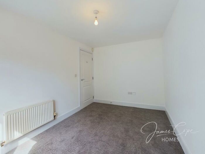 3 Bedroom Terraced House For Sale In Parkway, Chellaston, Derby