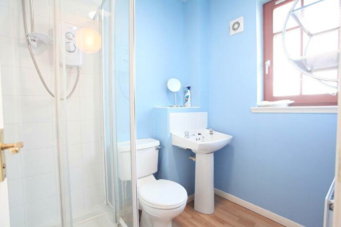 2 Bedroom Flat To Rent In East Cromwell Street, Leith, Edinburgh, EH6