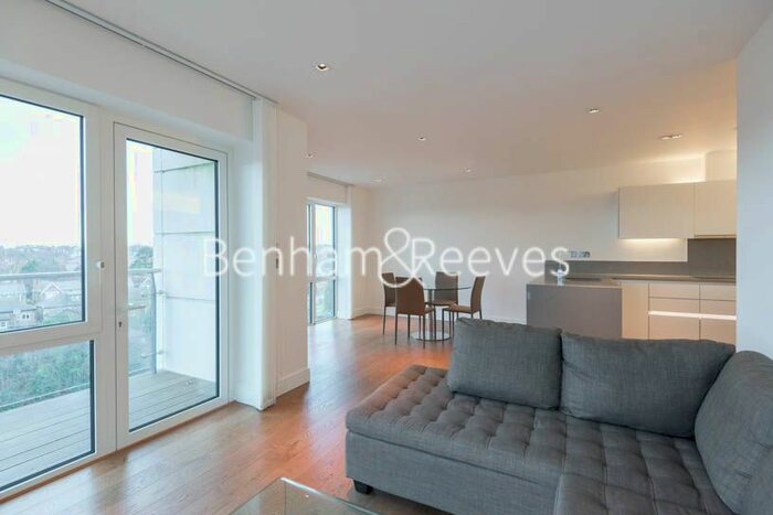 2 Bedroom Flat To Rent In Longfield Avenue, Ealing, W5