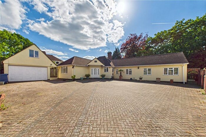 6 Bedroom Detached House To Rent In Meadow Close, Blackwater, Camberley, Hampshire, GU17