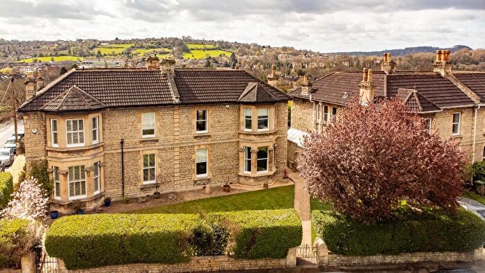 4 Bedroom Semi Detached House For Sale In Newbridge Hill, Bath, Somerset, BA1
