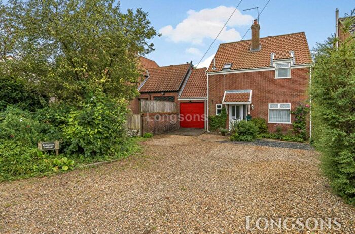 4 Bedroom Link Detached House For Sale In Chalk Hill, Great Cressingham, IP25