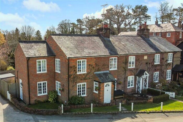 3 Bedroom End Of Terrace House For Sale In Moss Cottages, Lower Gustard Wood, Nr. Wheathampstead, Hertfordshire, AL4