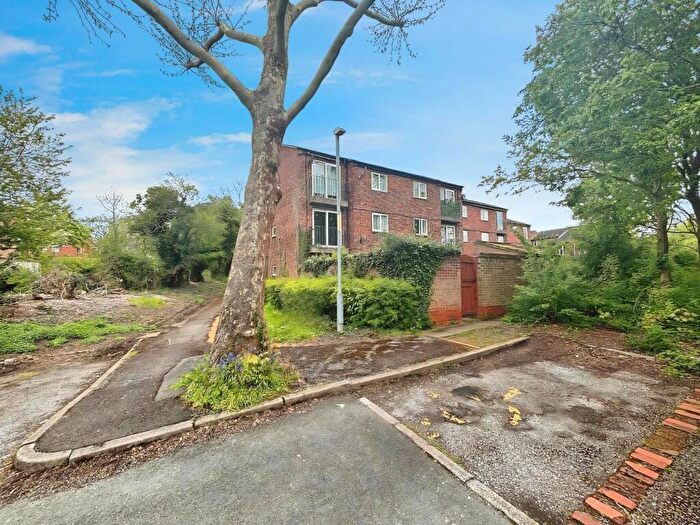 1 Bedroom Apartment For Sale In Northleach Close, Church Hill North, Redditch, B98