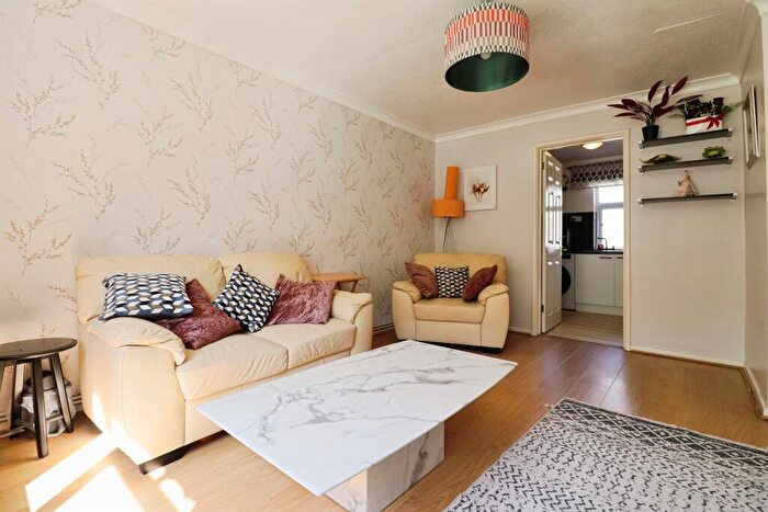 1 Bedroom Flat For Sale In Suffolk Close, Porthcawl, CF36
